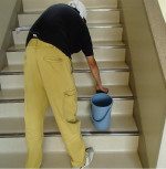 階段の清掃